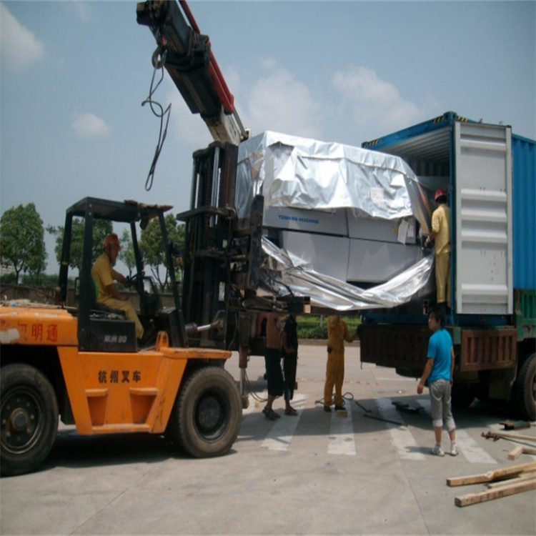 永泰机器吊装移位